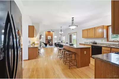 7588 Providence Woods Court, West Chester, OH 45069 - Photo 10