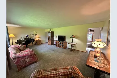 300 Park Avenue, Lynchburg, OH 45142 - Photo 6