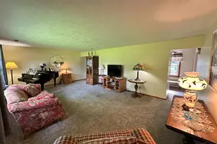 300 Park Ave, Lynchburg, OH 45142 - Photo 6