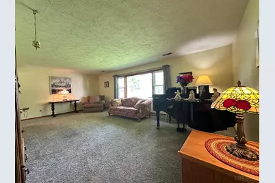 300 Park Avenue, Lynchburg, OH 45142 - Photo 8