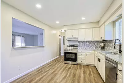 2907 Roosevelt Boulevard, Middletown, OH 45044 - Photo 12