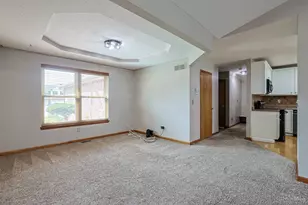 5984 Tyler Point Dr, Fairfield Township, OH 45011 - Photo 8