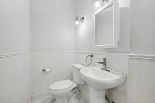 2200 W Clifton Ave, Cincinnati, OH 45219 - Photo 12