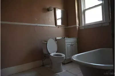 3135 Durrell Avenue, Cincinnati, OH 45207 - Photo 12