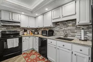 755 Hidden Cir, Washington Twp, OH 45458 - Photo 6