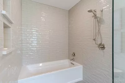 921 Blue Heron, Miami Township, OH 45140 - Photo 12