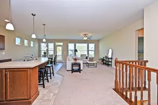 1006 Chatham Ln, Pierce Township, OH 45245 - Photo 4