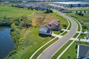 5307 Greenview Ln, Turtle Creek Township, OH 45036 - Photo 10