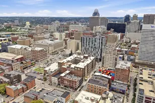 1126 Walnut St, Cincinnati, OH 45202 - Photo 40