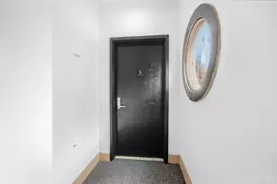1126 Walnut St, Cincinnati, OH 45202 - Photo 6