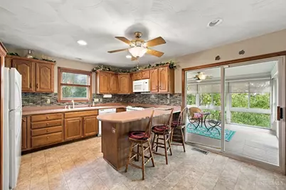 5460 Lakefront Drive, Cincinnati, OH 45247 - Photo 16