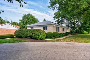 9043 Winton Rd, Springfield Township, OH 45231 - Photo 14
