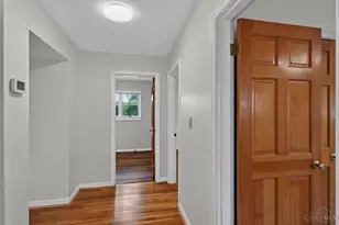 9043 Winton Rd, Springfield Township, OH 45231 - Photo 6