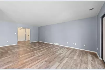 3533 Amberacres Drive #305, Cincinnati, OH 45237 - Photo 4