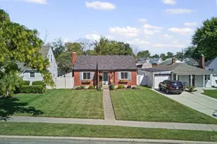 1052 Wilmington Ave, Dayton, OH 45420 - Photo 2