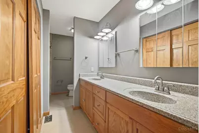3326 Meadow Green Court, Amelia, OH 45102 - Photo 18