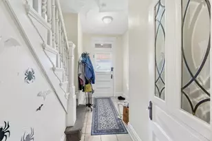 137 Parker St, Cincinnati, OH 45219 - Photo 6