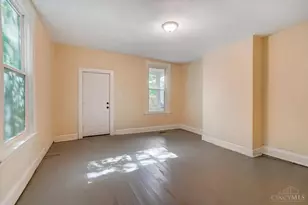 758 Straight St, Cincinnati, OH 45214 - Photo 2