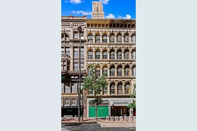 8 W Fourth Street, Cincinnati, OH 45202 - Photo 2