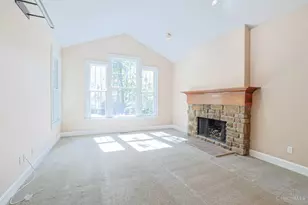 2321 Manistique Lakes Dr, Union Township, OH 45036 - Photo 8
