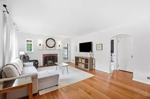3201 Grischy Ln, Cincinnati, OH 45208 - Photo 2