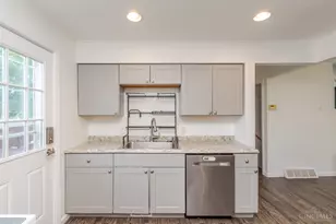 2014 W Bataan Dr, Kettering, OH 45420 - Photo 14