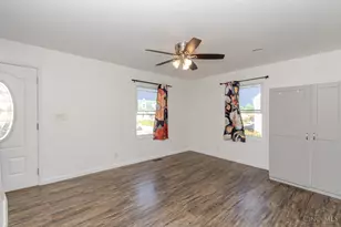 2014 W Bataan Dr, Kettering, OH 45420 - Photo 10