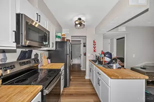 2390 W North Bend Rd, Cincinnati, OH 45239 - Photo 20