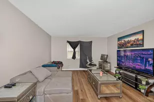 2390 W North Bend Rd, Cincinnati, OH 45239 - Photo 22