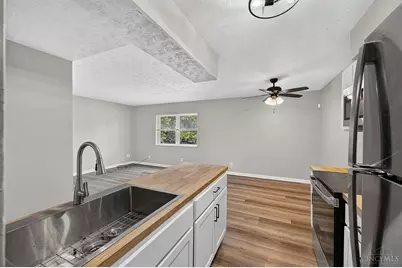 2390 W North Bend Road, Cincinnati, OH 45239 - Photo 12