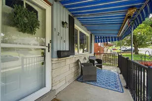 1210 Thurnridge Dr, Reading, OH 45215 - Photo 4