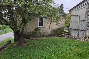 214 E 10th St, Brookville, IN 47012 - Photo 4