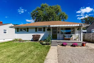 1646 Biscayne Dr, Saint Clair Township, OH 45013 - Photo 2