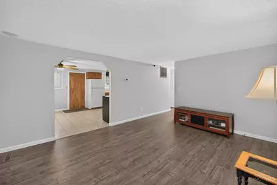 6146 Cruxten, Huber Heights, OH 45425 - Photo 8