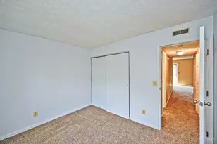 9450 Haddington Ct, Colerain Township, OH 45251 - Photo 14