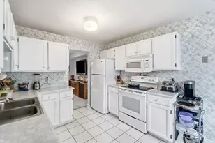 9831 Timbers Dr, Blue Ash, OH 45242 - Photo 12