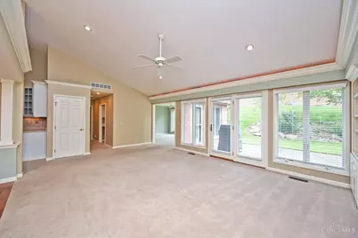 1222 Deerfield Circle, Hamilton, OH 45013 - Photo 10