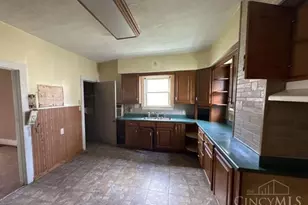 132 N River St, Franklin, OH 45005 - Photo 4