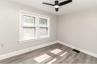 1946 Hewitt Avenue, Cincinnati, OH 45207 - Photo 16