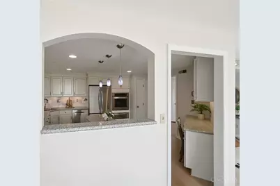 415 Bond Place #4C, Cincinnati, OH 45206 - Photo 14