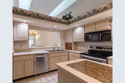 12152 Peak Drive, Springdale, OH 45246 - Photo 16