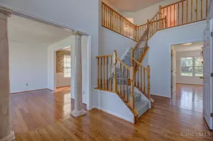 6333 Carley Ln, Green Township, OH 45248 - Photo 6