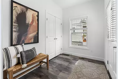 3647 Woodford Road, Cincinnati, OH 45213 - Photo 16