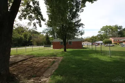 3974 Warren Avenue, Fairfax, OH 45227 - Photo 6