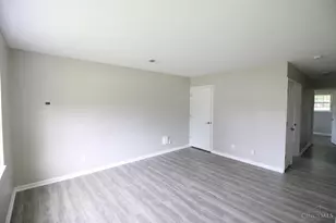 3974 Warren Ave, Fairfax, OH 45227 - Photo 8