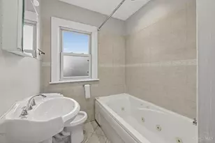 1843 Dalewood Pl, Cincinnati, OH 45237 - Photo 4