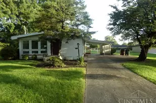 4721 Creekview Dr, Middletown, OH 45044 - Photo 1