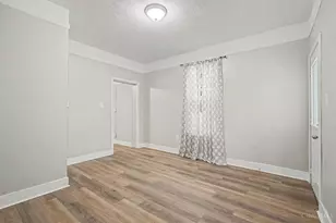 310 N 8th St, Hamilton, OH 45011 - Photo 8