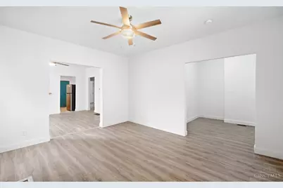 589 Blair Avenue, Cincinnati, OH 45229 - Photo 8