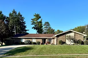 513 Sanders Dr, Hamilton, OH 45013 - Photo 1